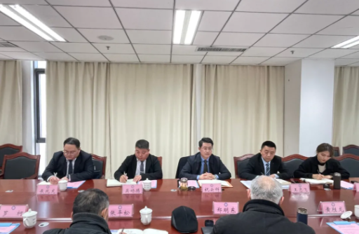 安徽尊龙凯时科技产业（集团）有限公司董事长祝云辉与安徽理工大学洽谈校企合作