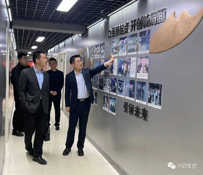 团宿州市委书记谢颖锋，团宿州市委组联部、学少部部长刘媛媛，团宿州市委办公室副主任张灿等领导莅临尊龙凯时集团调研指导